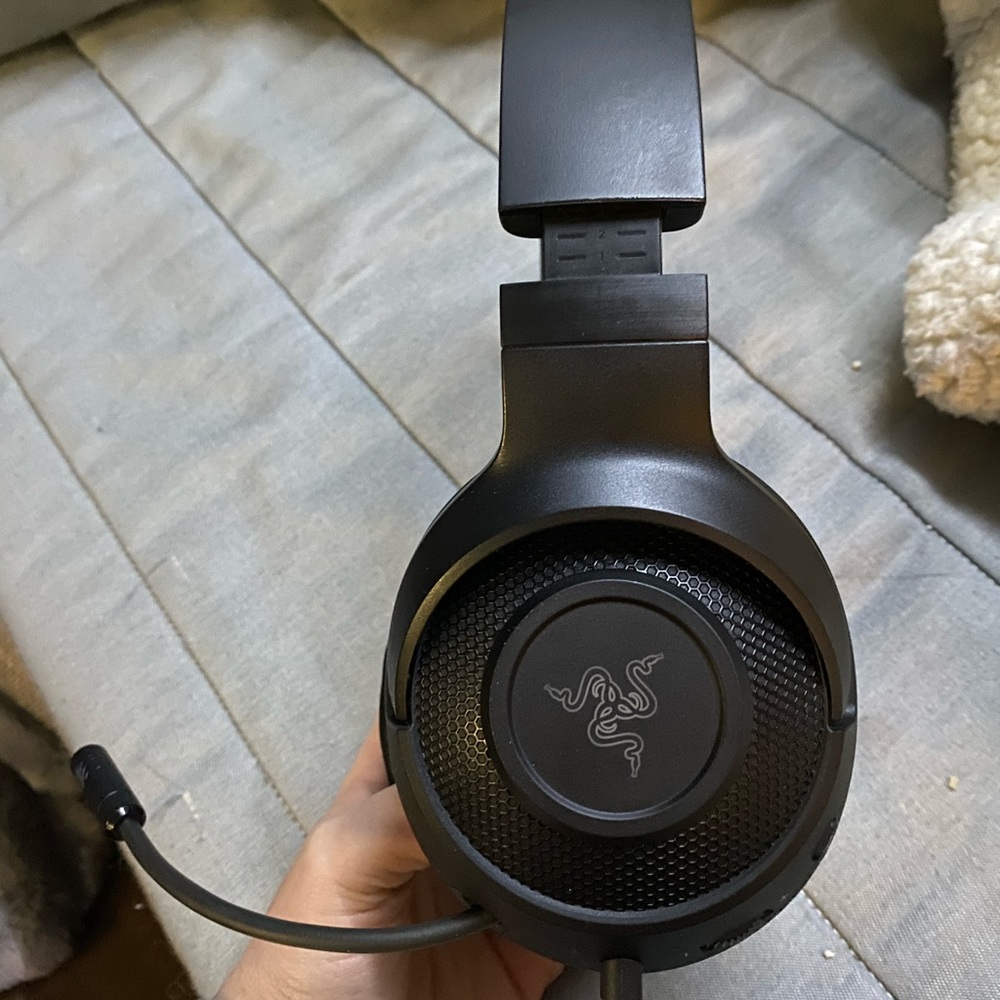 RAZOR gaming headset